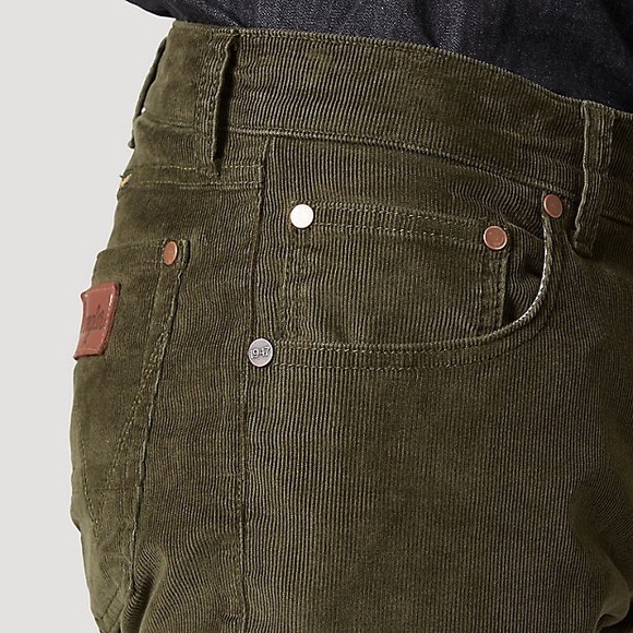 Wrangler Men's Slim Tapered Corduroy Pant - Picture 4 of 7